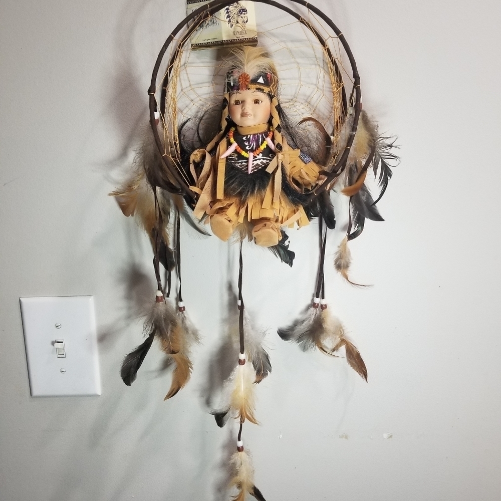 Dreamcatcher porcelain doll Kinnex Indian